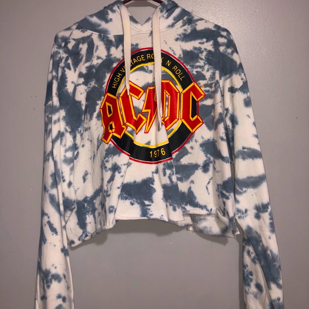 AC/DC Cropped Long-sleeve